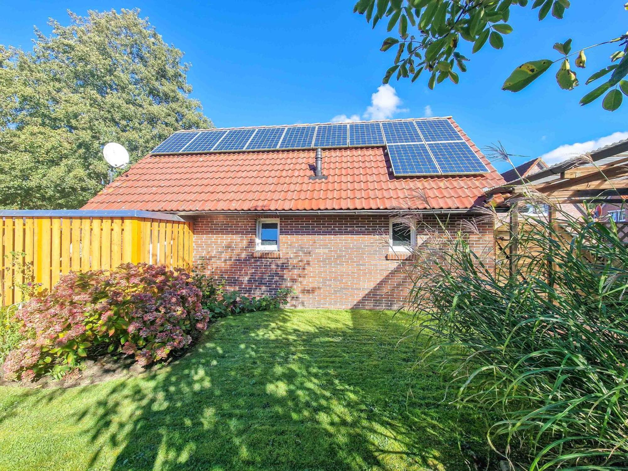 Heinis Stuuv Apartment Greetsiel Exterior photo